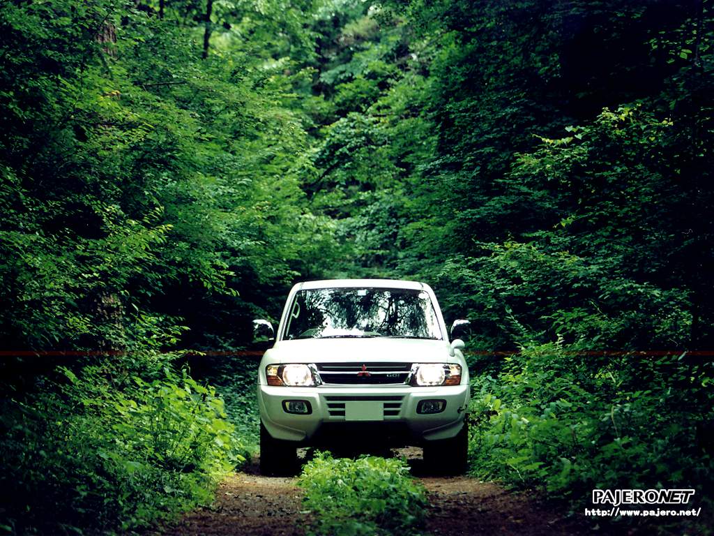 1024newpajero16.jpg