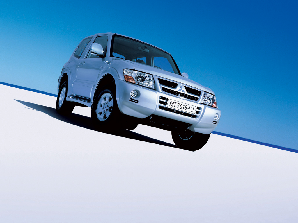 1024newpajero2003-4.jpg