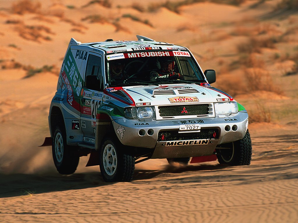 1024pajero04.jpg